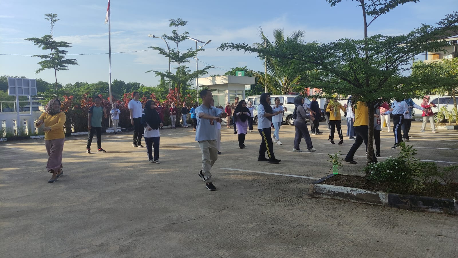 Sehat Bersama Meningkatkan Kesehatan Dan Kekompakan Melalui Olahraga